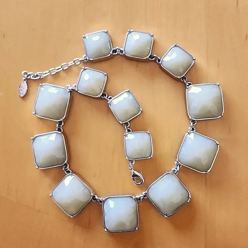 Ann Taylor Green stone silver necklace